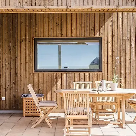 Three-bedroom In Nyaraló